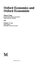 Cover of Oxford Economics and Oxford Economists by Warren Young