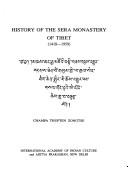 Front cover of Mkhas maṅ rgya mtshoʼi bsti gnas dbus ʼgyur gdan sa chen po gsum gyi ya gyal Se-ra Theg-chen-gliṅ gi chos ʼbyuṅ rab gsal nor buʼi me loṅ = by Champa Thupten Zongtse.