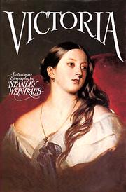 Cover of Victoria by Stanley Weintraub