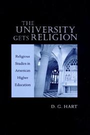 Front cover of The University Gets Religion by D. G. Hart