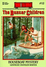 Front cover of Houseboat Mystery by Gertrude Chandler Warner