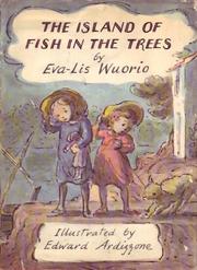 Front cover of The island of fish in the trees by Eva-Lis Wuorio