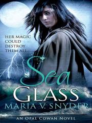 Front cover of Sea Glass by Maria V. Snyder