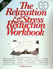 Front cover of The relaxation & stress reduction workbook by Davis, Martha
