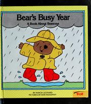 Front cover of Bears Busy Year by Marcia Leonard