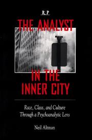 Front cover of The analyst in the inner city by Neil Altman