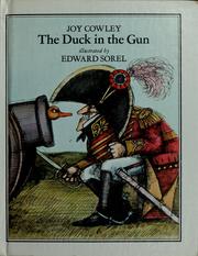 Front cover of The duck in the gun by Joy Cowley