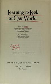Front cover of Learning to look at our world by Fern E. Dorris