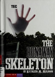 Front cover of The runaway skeleton by Kathleen M. Muldoon