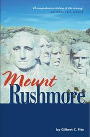 Front cover of Mount Rushmore by Gilbert Courtland Fite