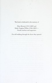 Front cover of Trick of the dark by Val McDermid
