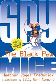 Front cover of The Black Paw (Spy Mice) by Heather  Vogel Frederick