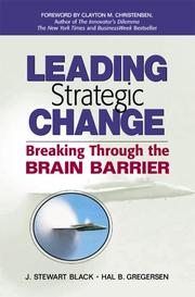 Cover of Leading strategic change by J. Stewart Black