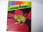 Front cover of Living things by Robin Kerrod