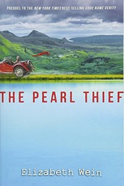 Front cover of The pearl thief by Elizabeth Wein