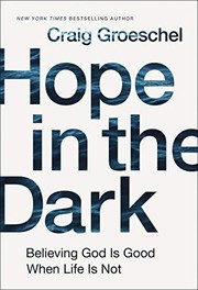 Front cover of Hope in the Dark by Craig Groeschel