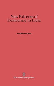 Front cover of New patterns of democracy in India by Vera Micheles Dean